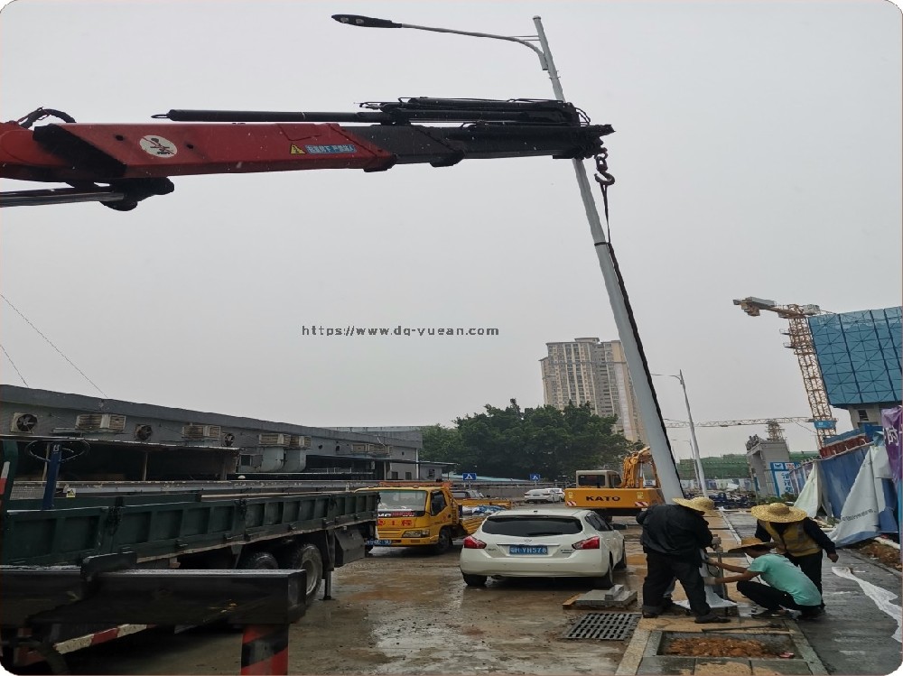 東莞市松山湖金多港東16、18號(hào)路道路工程